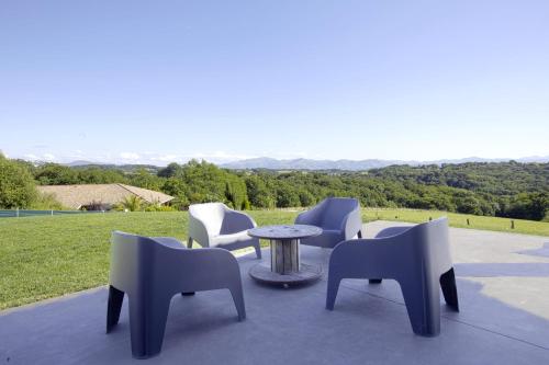 Maison au calme avec vue sur les Montagnes