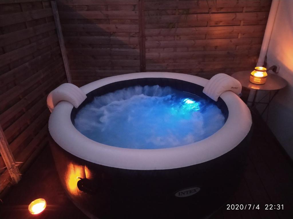 Maison de vacances Maison au Calme Climatisée avec spa de mai à mi-novembre 3 Rue des Saules 17200 Royan