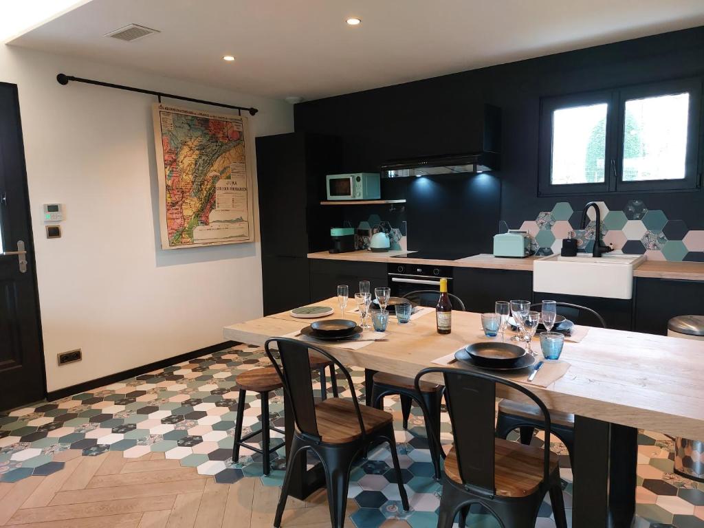 Maison au Calme Climatisée avec spa de mai à mi-novembre