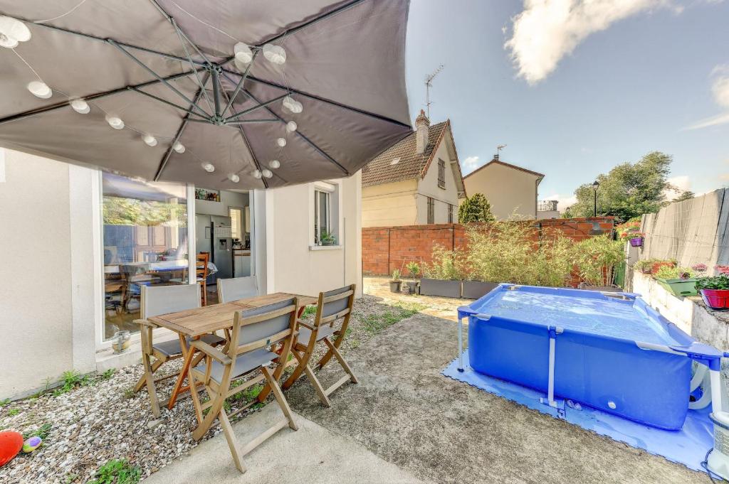 Maison aux portes de Paris avec terrasse Quai d'Anjou, 32, 94340 Joinville-le-Pont