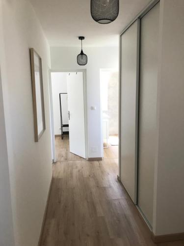 Maison avec jardin, proche centre ville de l'Isle-sur-la-Sorgue