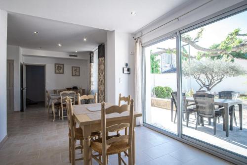 Maison avec jardin proche du centre-ville Isle-sur-la-Sorgue