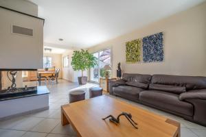 Maison avec piscine 8 couchages entre Annecy et Aix les bains
