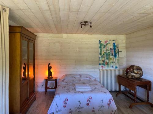 Maison avec piscine chauffée intérieure et sauna
