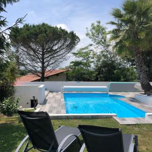 maison avec piscine chauffée
