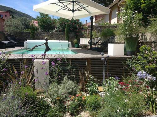 Maison avec piscine en plein centre historique