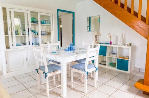 Maison avec piscine pour six personnes