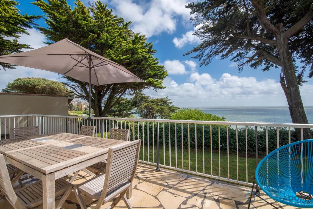 Maison de vacances Maison avec vue imprenable sur mer à 180 degrés corniche du porteau, 1 44210 Pornic