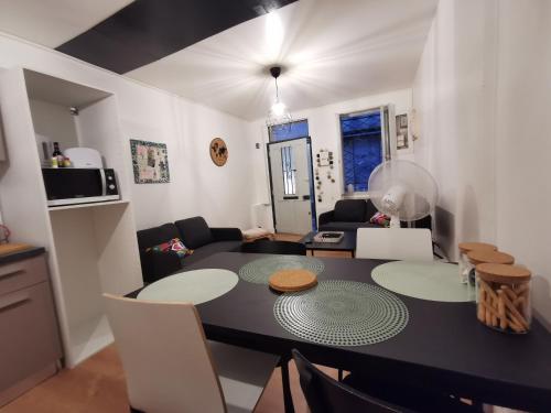 Maison Avignon, 3 pièces, 4 personnes - FR-1-698-2