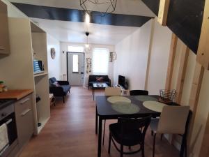 Maison Avignon, 3 pièces, 4 personnes - FR-1-698-2