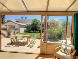 Maison Aytré, 7 pièces, 6 personnes - FR-1-710-22