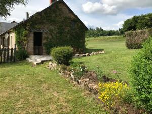 Maison de vacances Maison Bleue RUE DU BOURG 58230 Lavault-de-Frétoy Bourgogne