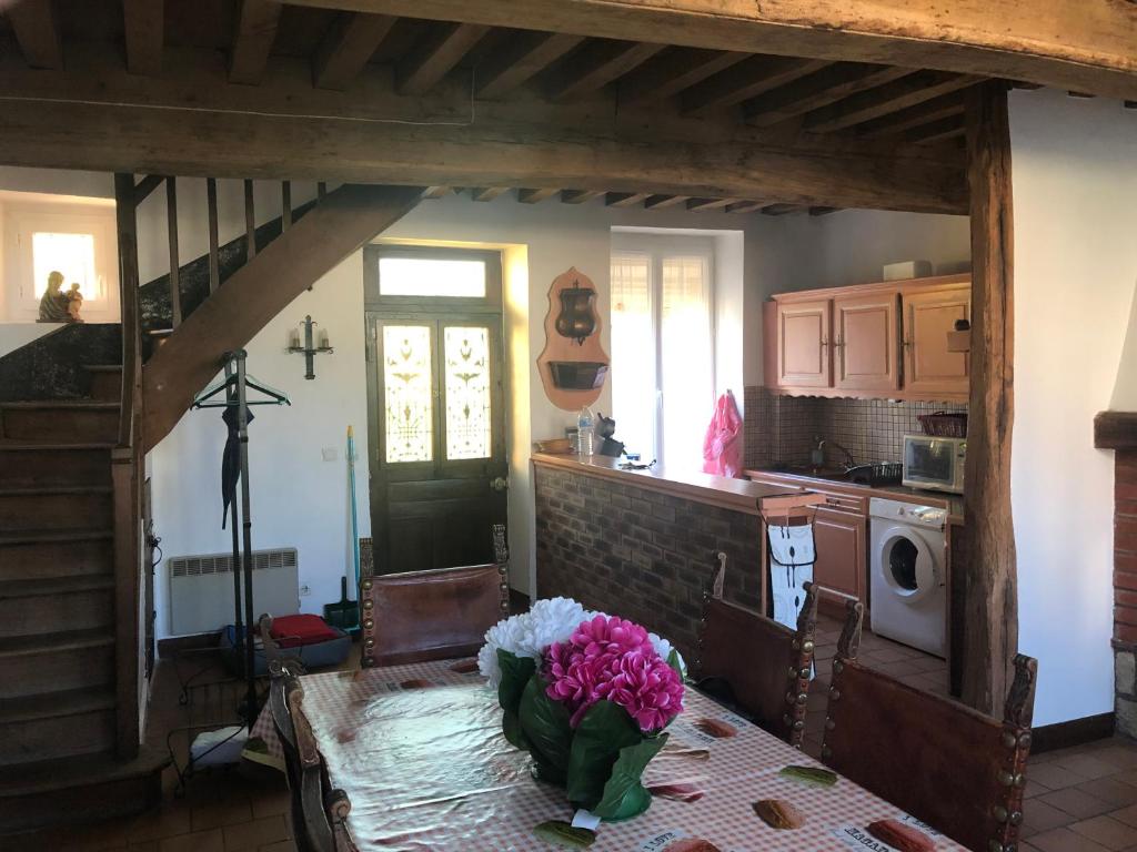 Maison Bourgogne 1 FAUBOURG DE VOLIN, 58120 Château-Chinon