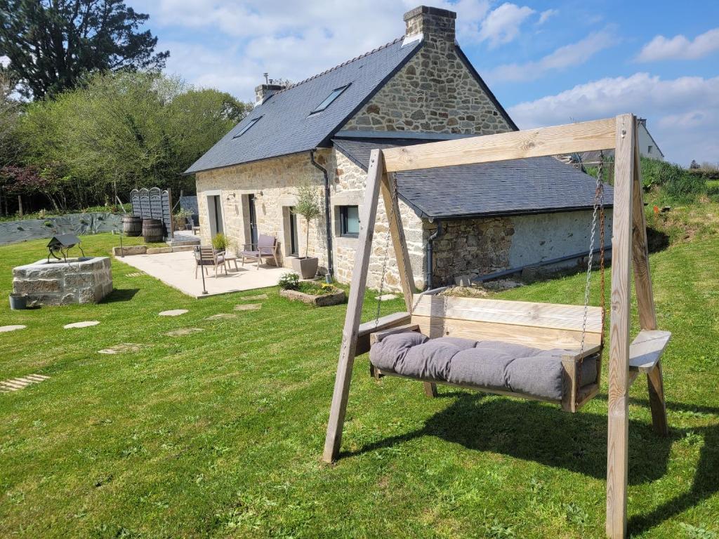 Maison de vacances Maison bretonne à la campagne, proche Quimper ,Ti Mein Glas Rupiquet 29510 Landudal