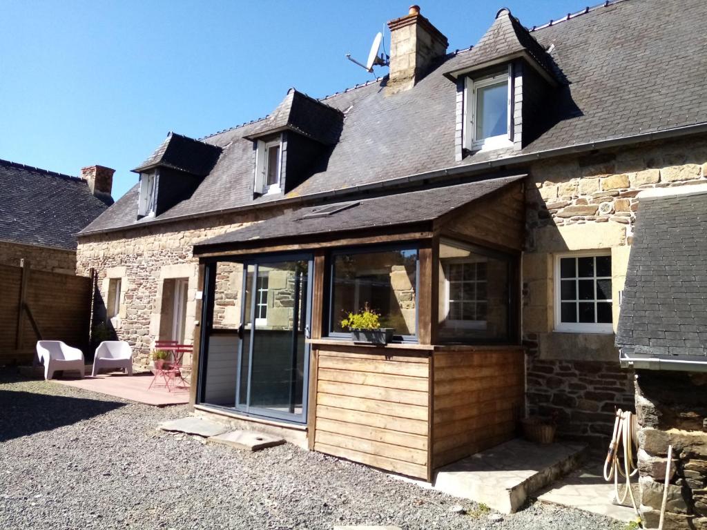 Maison de vacances maison bretonne,gîte de keranglaz Keranglas 22300 Ploubezre