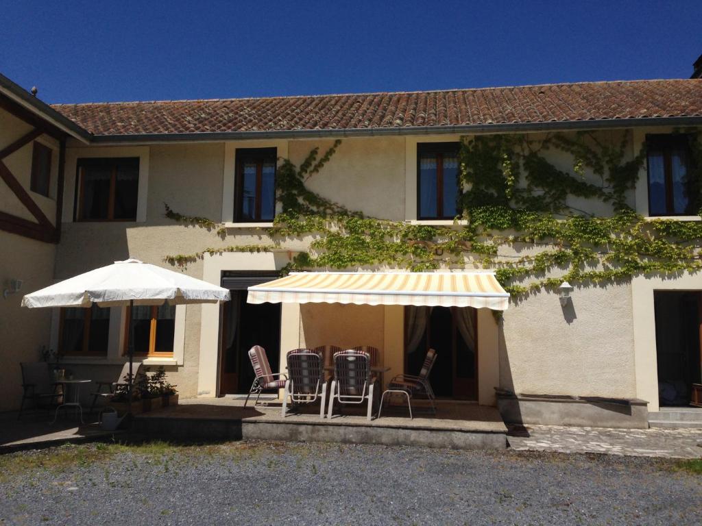 Maison de vacances Maison Cardeillac Maison Cardeillac D280 32730 Haget