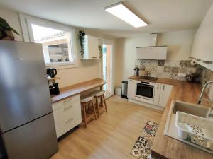 Maison chaleureuse 3 chambres jardin parking
