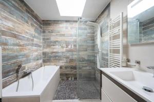 Maison chaleureuse avec jacuzzi