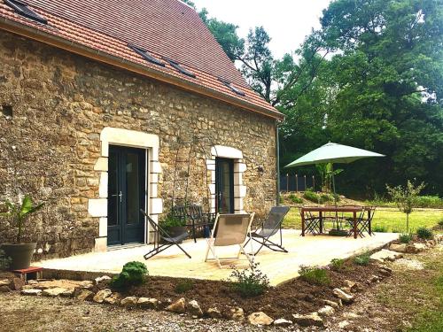 Maison chaleureuse avec piscine