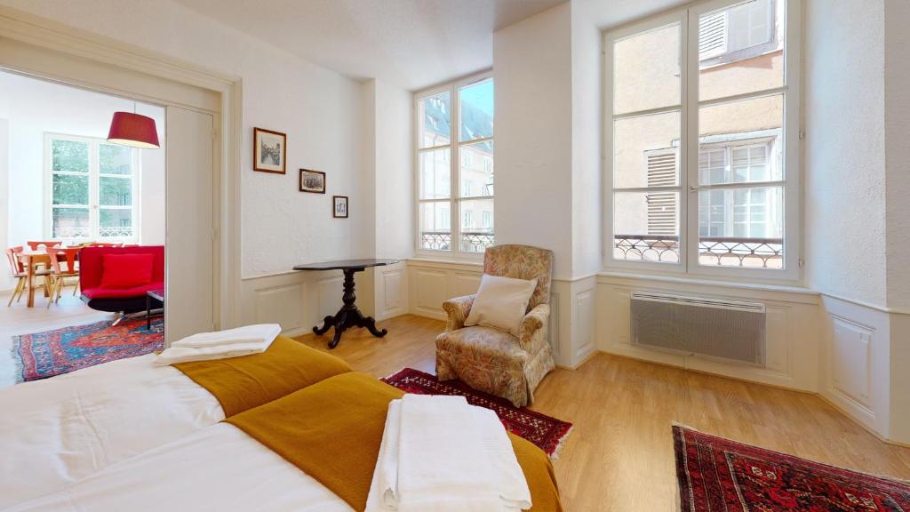 Maison chaleureuse avec terrasse et vue baie