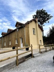 Maison de vacances Maison chaleureuse dans le Perche Les Bruyères 61380 Saint-Martin-des-Pézérits Normandie