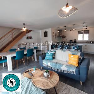Maison Chaleureuse et moderne sur l’ile lumineuse