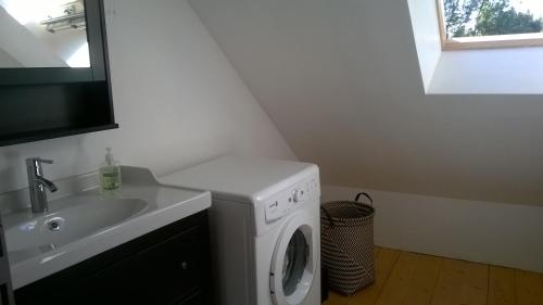 Maison champêtre, cheminées, barbecue, vidéo projecteur, jeux