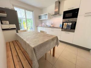Maison Combrit, 7 pièces, 8 personnes - FR-1-481-122