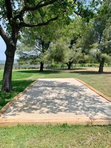 Maison de vacances Maison contemporaine - grand jardin et piscine privée 2598 route des courses 84800 LʼIsle-sur-la-Sorgue Provence-Alpes-Côte d\'Azur