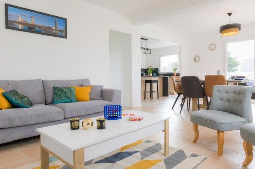 Maison cosy avec piscine au coeur de Penmarch