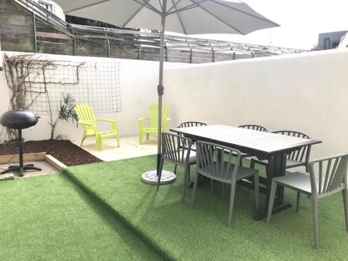 Maison Cosy avec terrasse à 10 minutes du centre ville