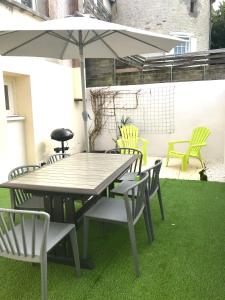 Maison Cosy avec terrasse à 10 minutes du centre ville