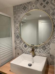 Maison cosy cœur de bastide+ cour + vue sur toits