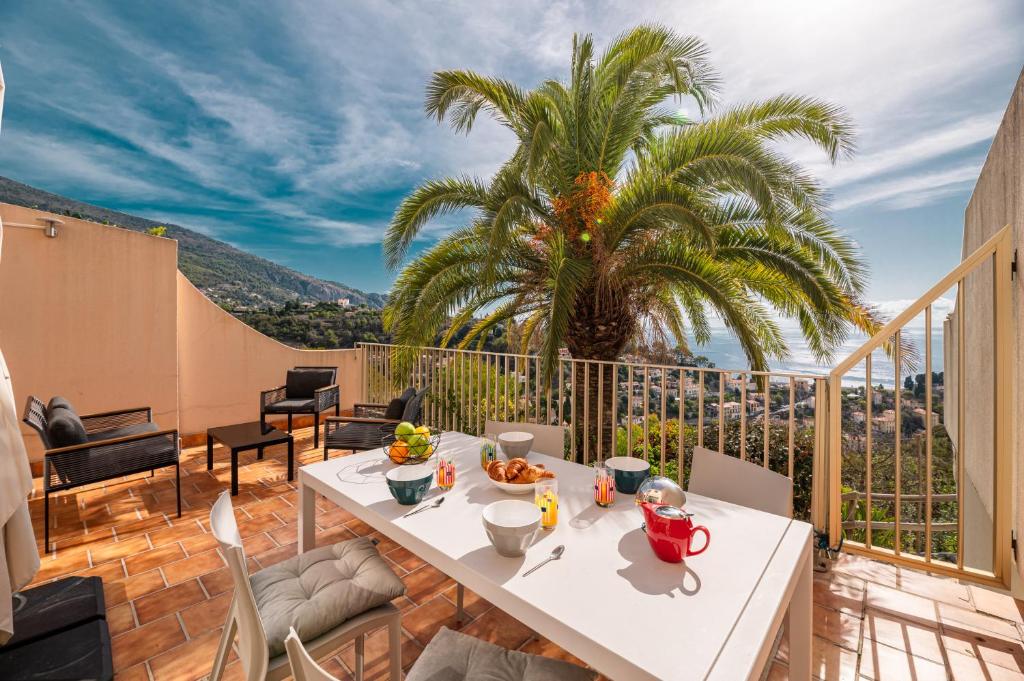 Maison cosy et familiale avec vue sur la baie de Menton 1406 Route des Ciappes de Castellar, 06500 Menton