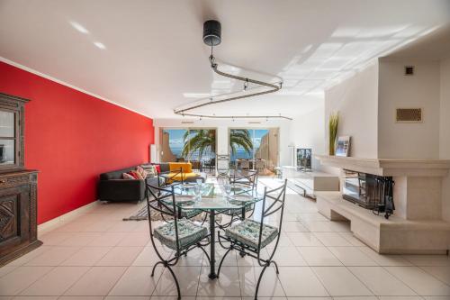 Maison cosy et familiale avec vue sur la baie de Menton