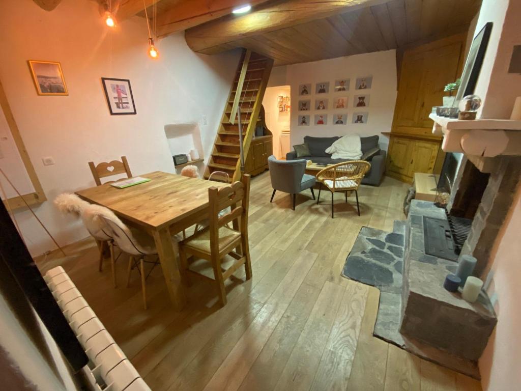 Maison de vacances Maison Courchevel, 3 pièces, 4 personnes - FR-1-568-19 Rue de la Chapelle 73120 Courchevel