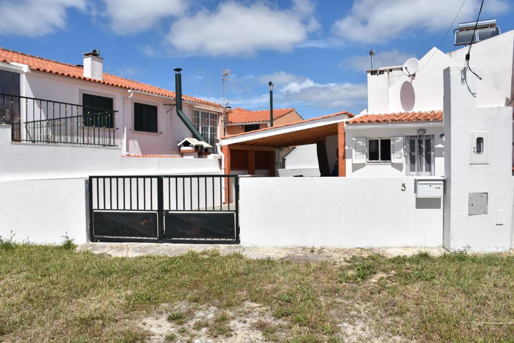 Maison D'Almoinha Rua de Almoinha nº 114 Lote 5, 2970-135 Sesimbra