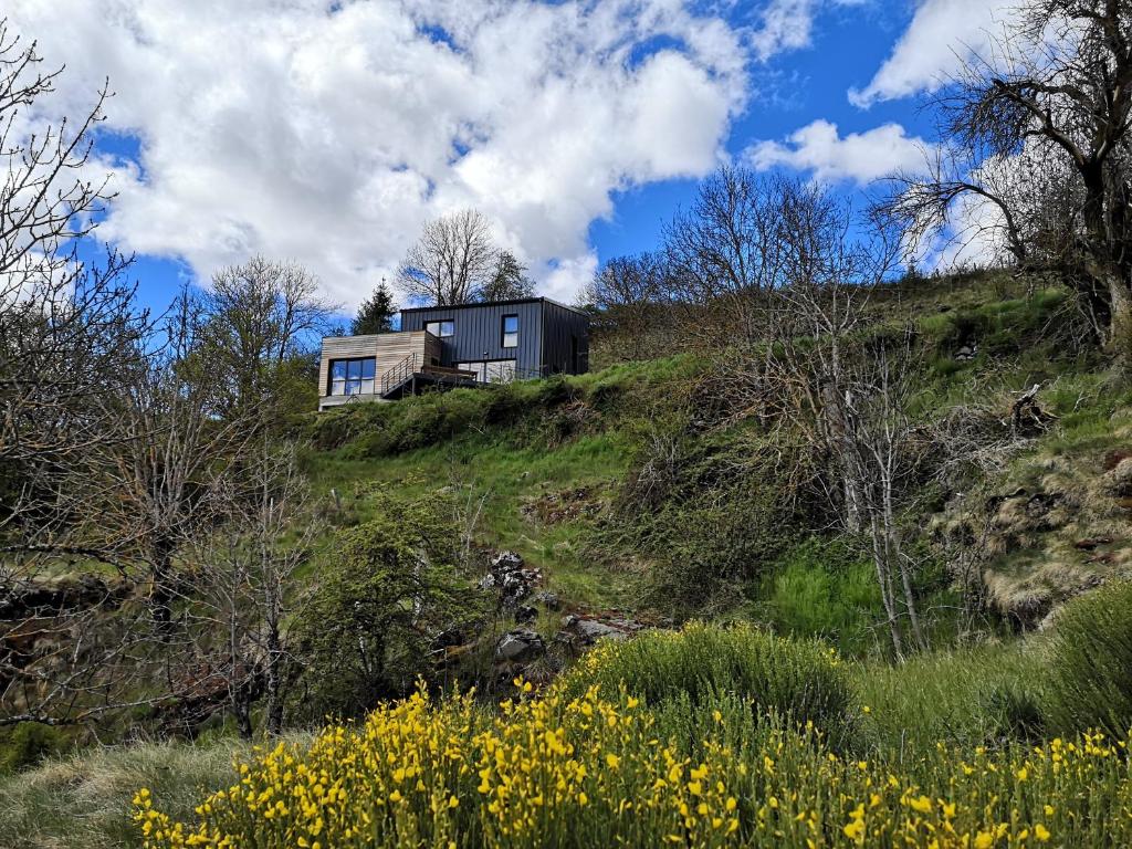 Maison d'architecte en pleine nature Le Suc, 43490 Arlempdes