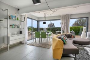 Maison d Architecte Face Mer a la Plaine sur Mer