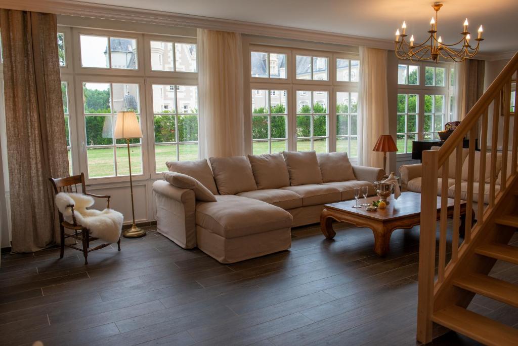 Maison de vacances maison d'hôtes ed.André 10 personnes château de beauvais 37270 Azay-sur-Cher