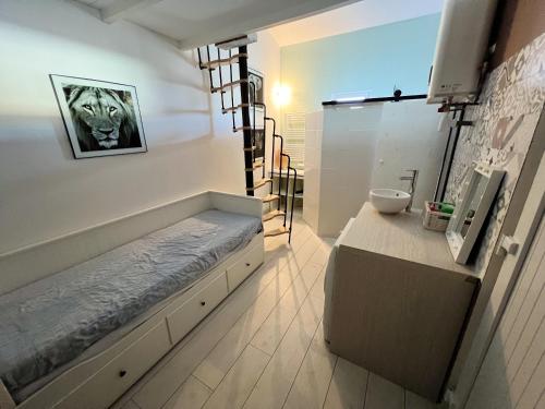 Maison d'une chambre avec jardin clos a Ares