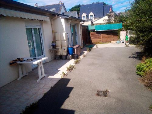 Maison d'une chambre avec jardin clos a Saint Malo a 1 km de la plagea