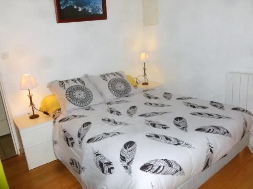 Maison d'une chambre avec jardin clos et wifi a Plougasnou a 1 km de la plage