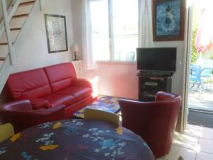 Maison d'une chambre avec jardin clos et wifi a Plougasnou a 1 km de la plage