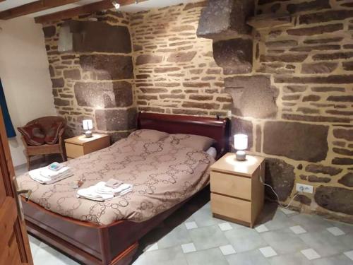 Maison d'une chambre avec piscine partagee spa et jardin amenage a Rostrenen