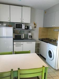 Maison d'une chambre avec piscine partagee spa et jardin clos a Digne les Bains