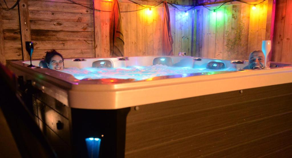 Maison d'une chambre avec piscine partagee terrasse amenagee et wifi a Valras Plage 34350 Valras-Plage