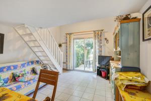 Maison d'une chambre avec piscine partagee terrasse amenagee et wifi a Valras Plage