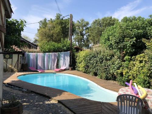 Maison d'une chambre avec piscine privee jardin clos et wifi a Gee Riviere