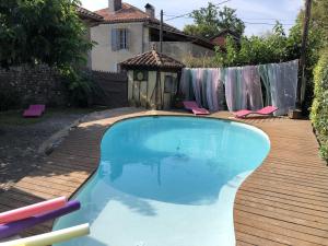 Maison d'une chambre avec piscine privee jardin clos et wifi a Gee Riviere